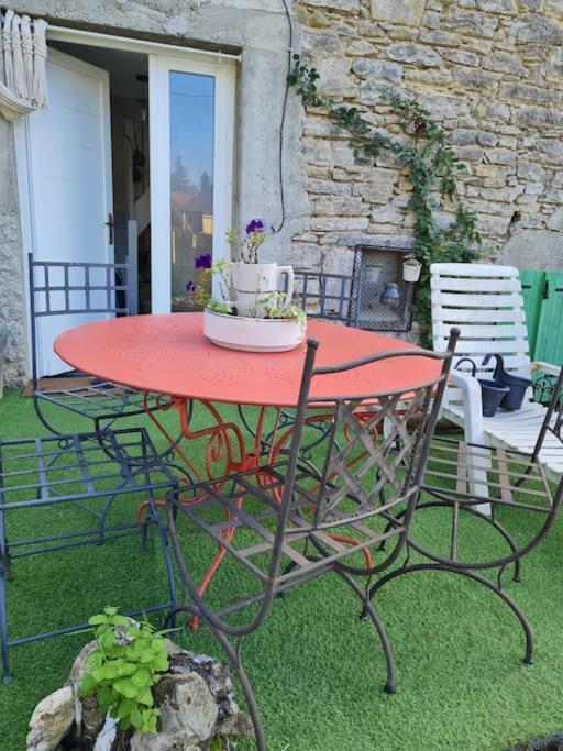 Appartement De La Laiterie Avec Petit Jardin. Eysus المظهر الخارجي الصورة