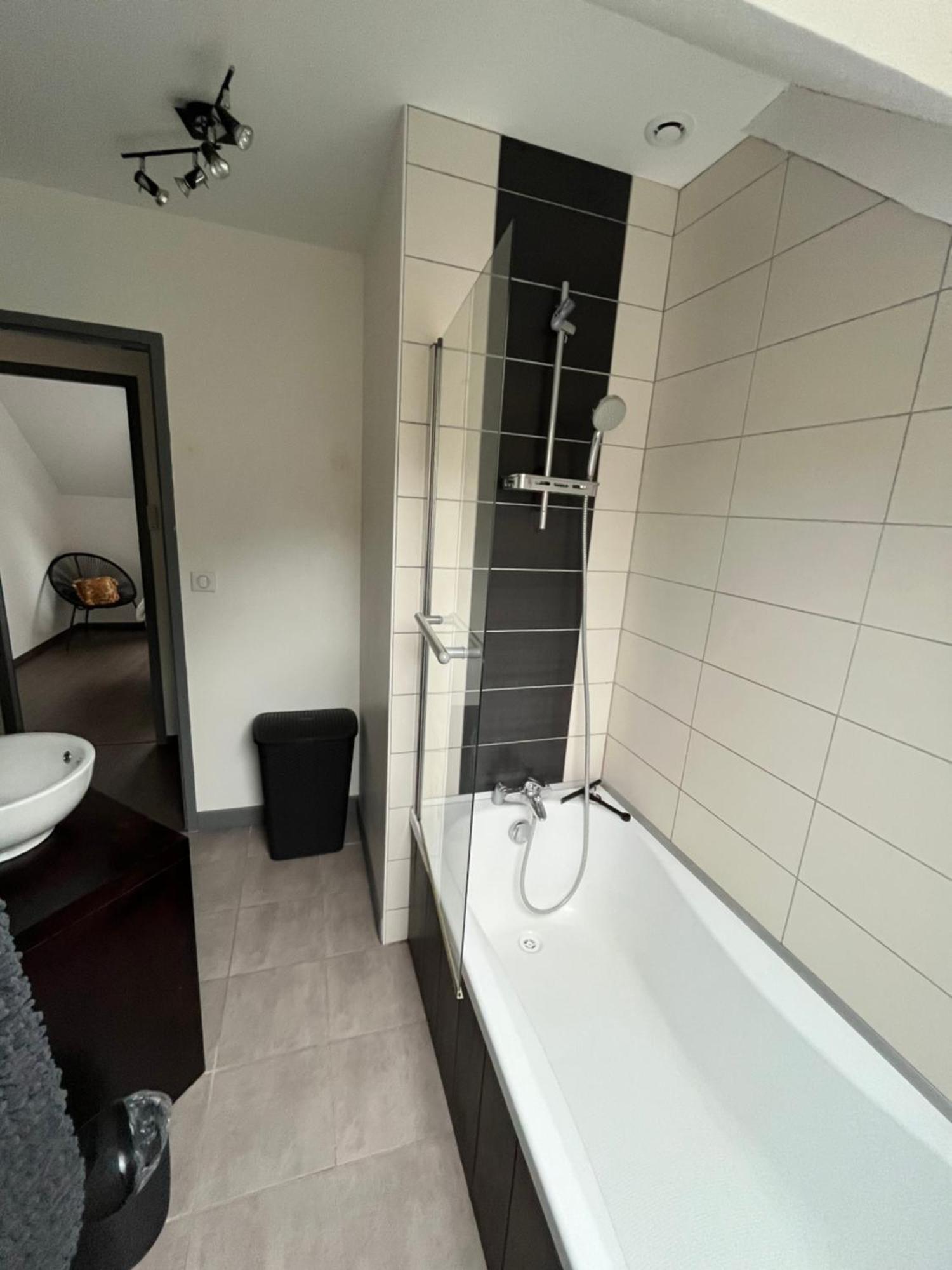 Appartement De La Laiterie Avec Petit Jardin. Eysus المظهر الخارجي الصورة