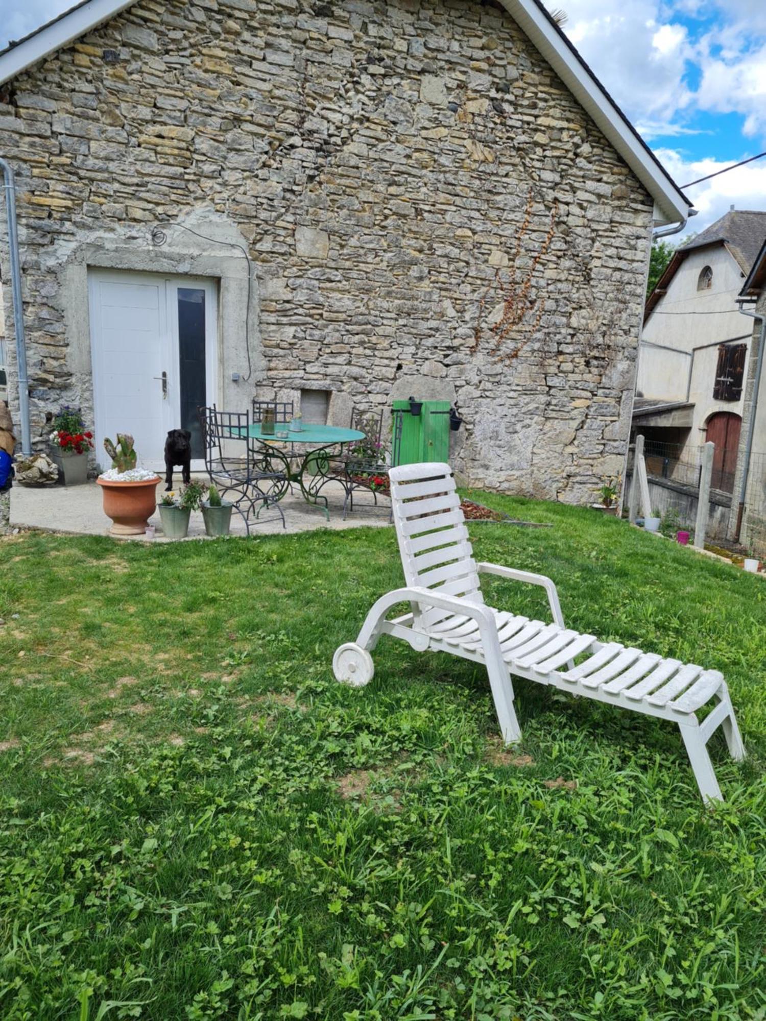 Appartement De La Laiterie Avec Petit Jardin. Eysus المظهر الخارجي الصورة